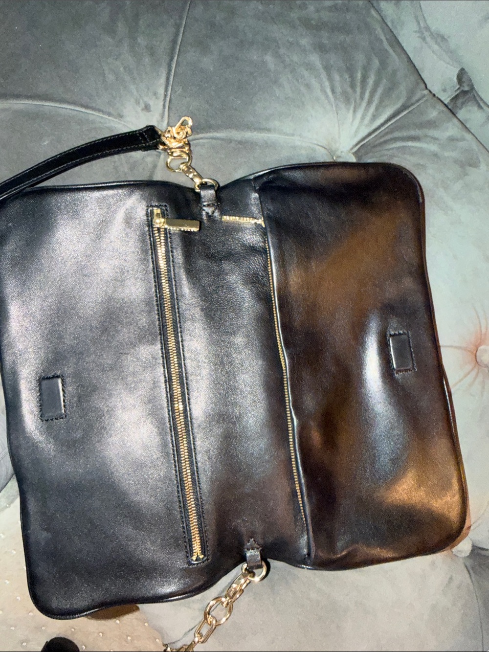 Tory Burch Black Leather Bag with Gold Chain - Picture 9 of 13